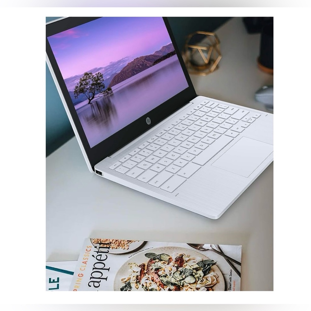 HP Chromebook 11-inch Laptop, Snow White - Picture 3 of 5